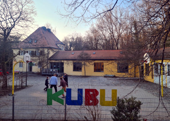 Tag der Offenen Tür im KUBU & Ausstellung “Kunst Kunterbunt” mit Werken von Kindern und Jugendlichen